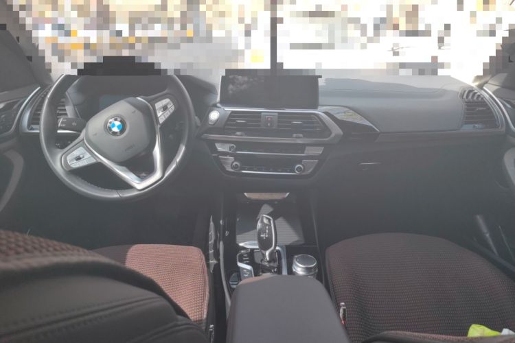Used BMW X3 2021 Facelift xDrive25i Luxury Package Center Console