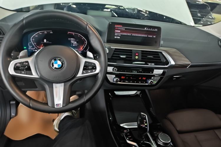 Used BMW X3 2021 Facelift xDrive28i M Sport Package Center Console
