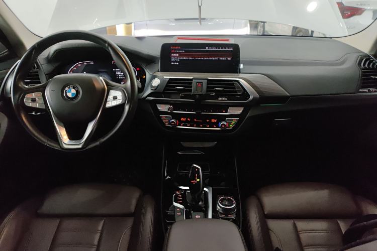 Used BMW X3 2021 xDrive28i Luxury Package Center Console