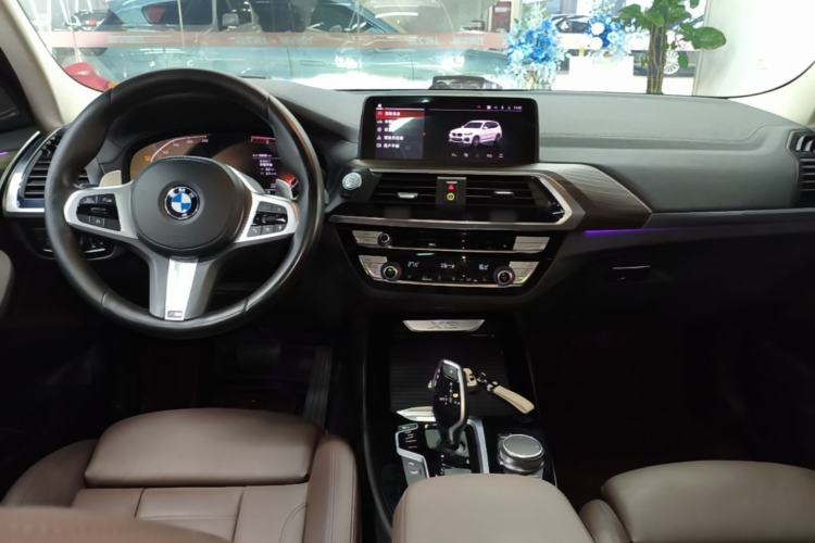 Used BMW X3 2021 xDrive28i M Sport Package Center Console