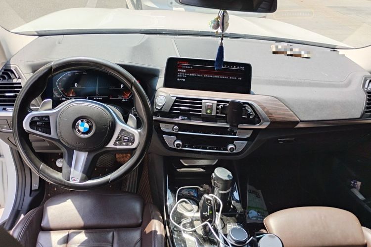 Used BMW X3 2021 xDrive28i M Sport Package Center Console