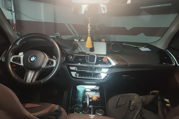 Used BMW X3 2021 xDrive28i M Sport Package Center Console