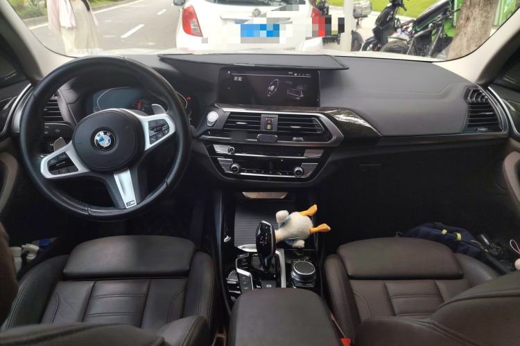 Used BMW X3 2021 xDrive28i M Sport Package Center Console