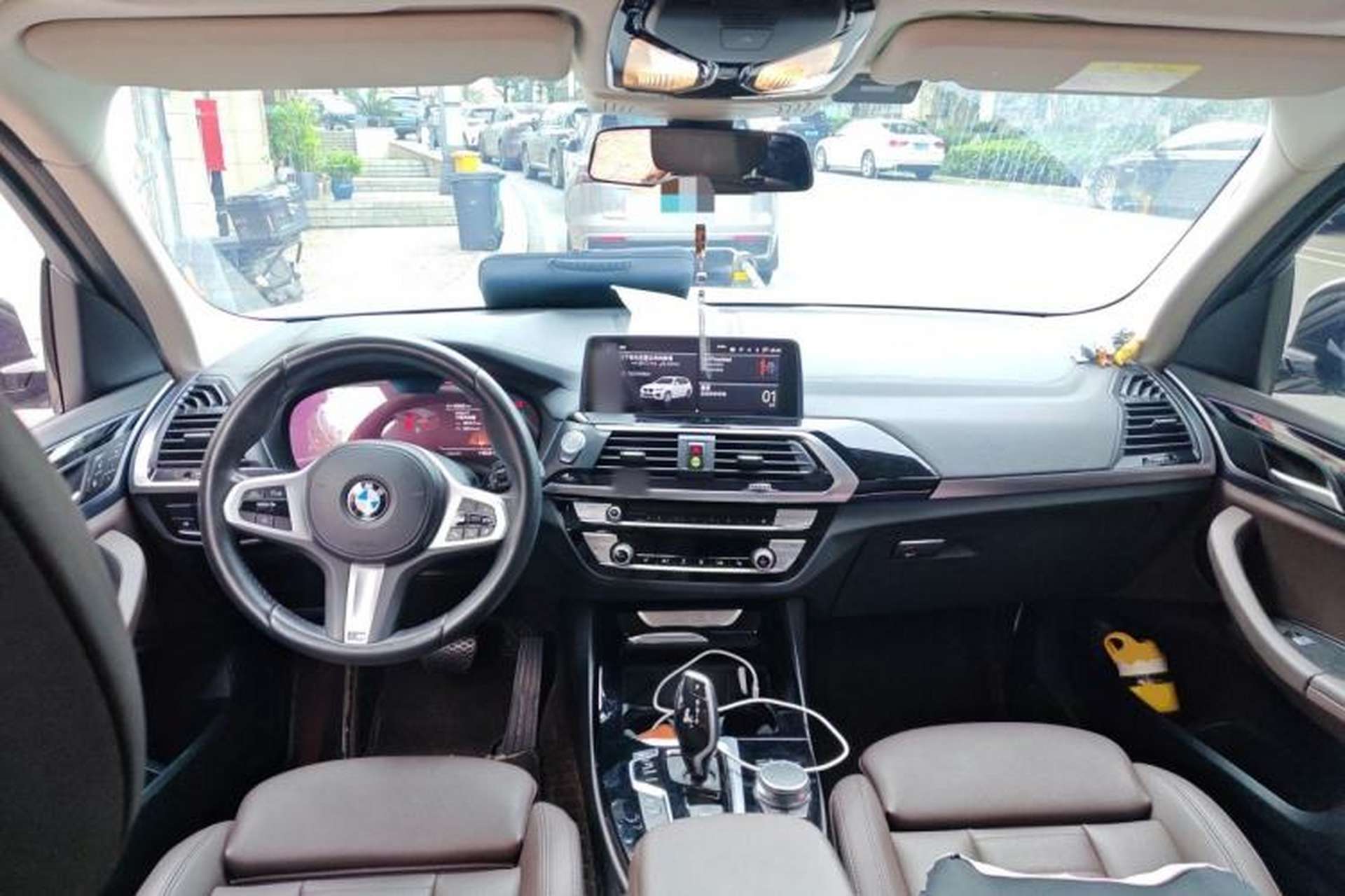 Used BMW X3 2021 xDrive25i M Sport Package Center Console
