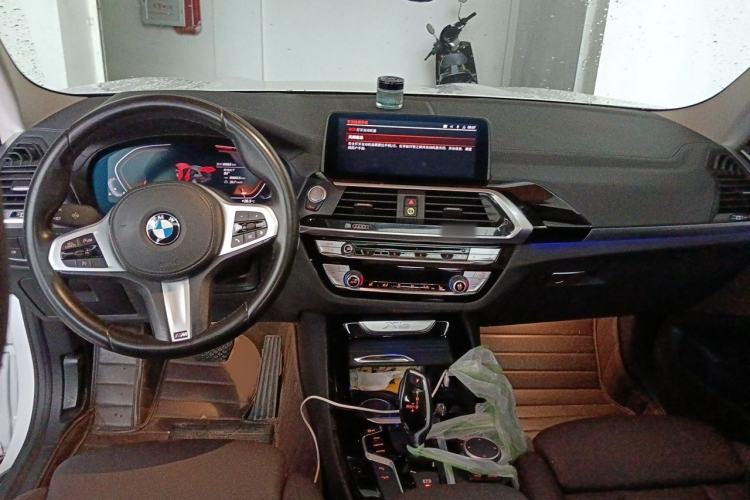 Used BMW X3 2021 xDrive25i M Sport Package Center Console