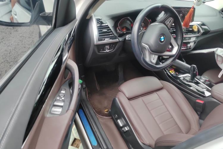 Used BMW X3 2021 xDrive25i Luxury Package Driver Seat
