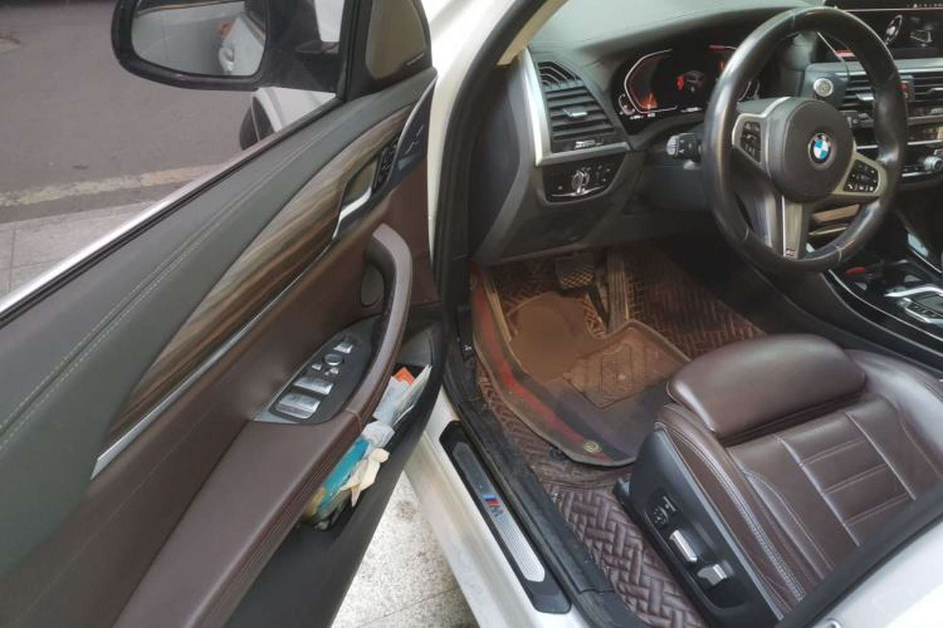 Used BMW X3 2021 xDrive25i Luxury Package Driver Seat