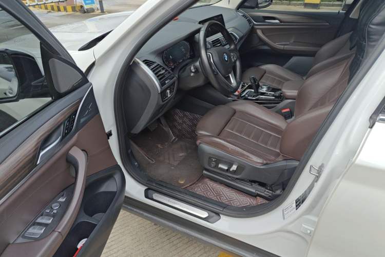Used BMW X3 2021 xDrive28i Luxury Package Driver Seat