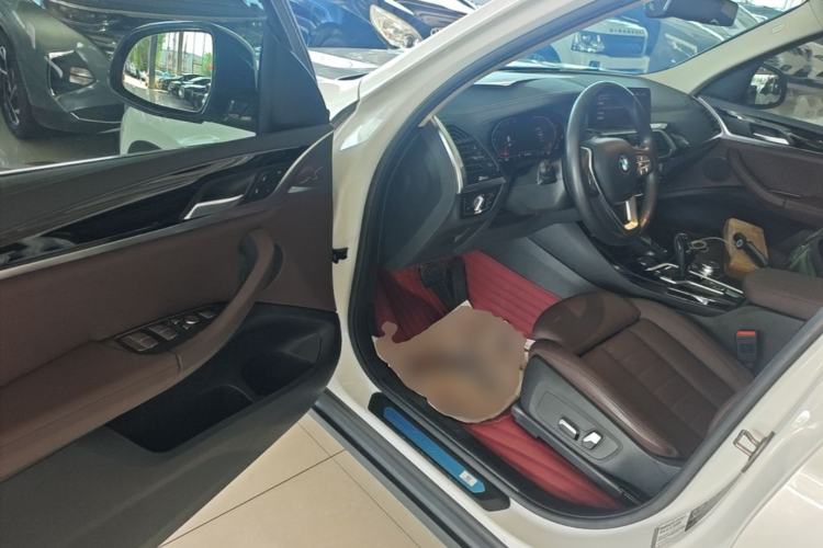 Used BMW X3 2021 xDrive25i Luxury Package Driver Seat