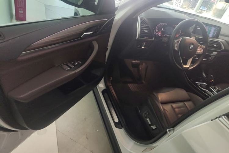Used BMW X3 2021 xDrive28i Luxury Package Driver Seat