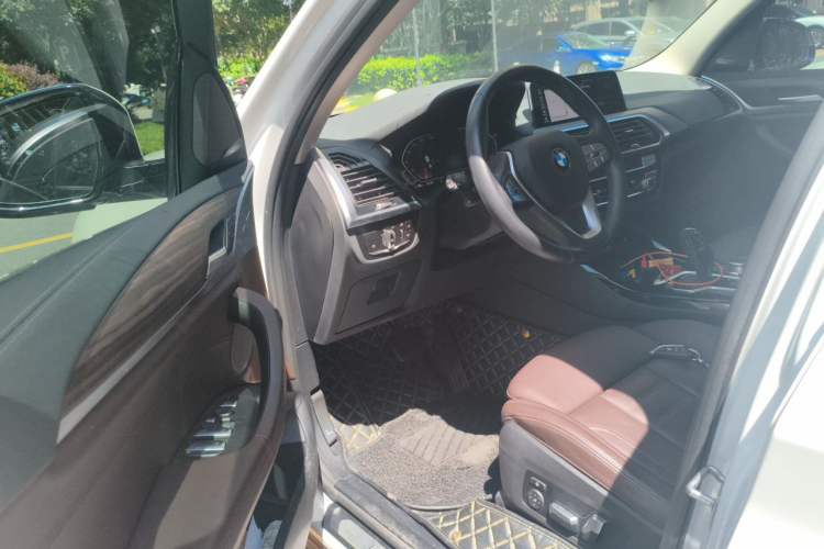 Used BMW X3 2021 Facelift xDrive28i Luxury Package Driver Seat