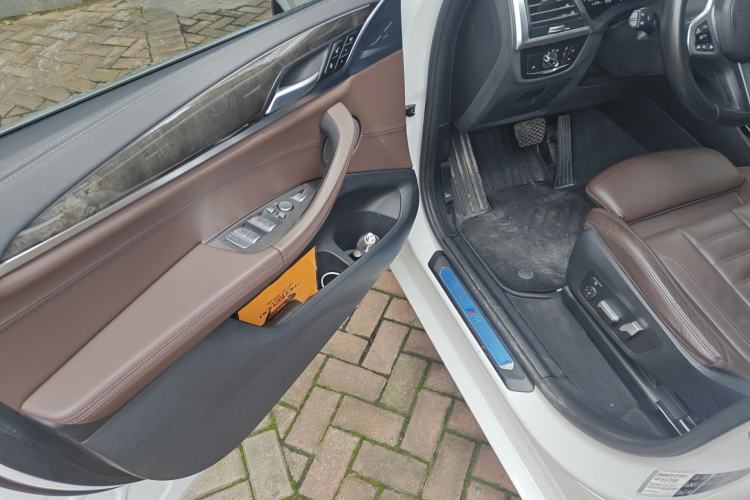 Used BMW X3 2021 xDrive30i Luxury Model with M Sport Package Driver Seat