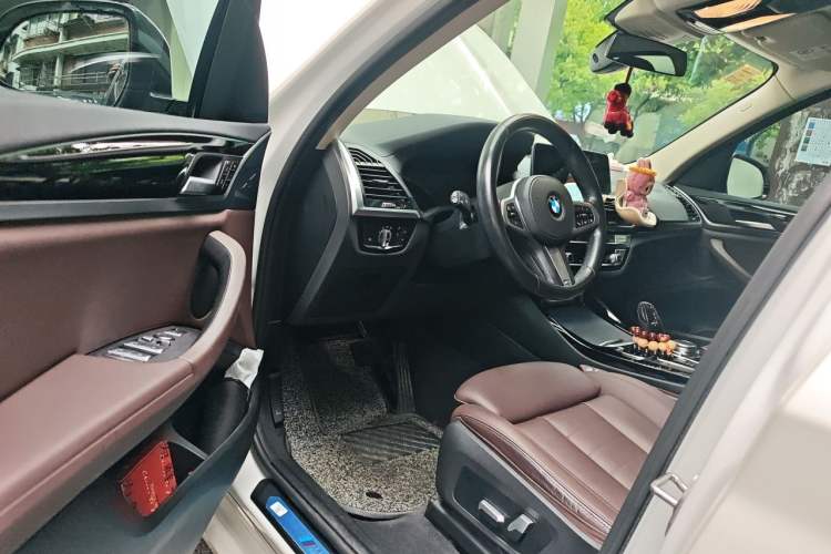 Used BMW X3 2021 xDrive25i M Sport Package Driver Seat
