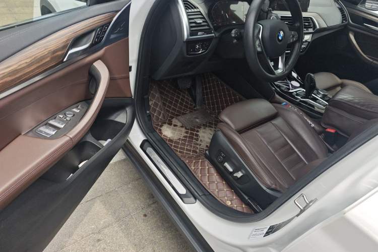 Used BMW X3 2021 Facelift xDrive28i Luxury Package Driver Seat