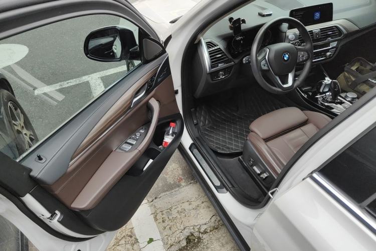 Used BMW X3 2021 xDrive28i Luxury Package Driver Seat