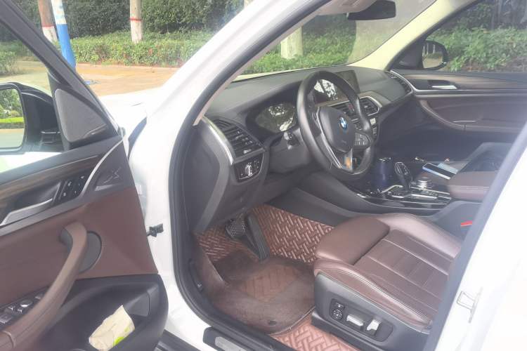 Used BMW X3 2021 xDrive28i Luxury Package Driver Seat