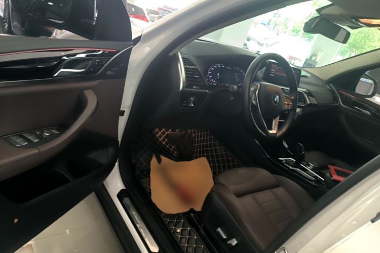 Used BMW X3 2021 xDrive25i Luxury Package Driver Seat