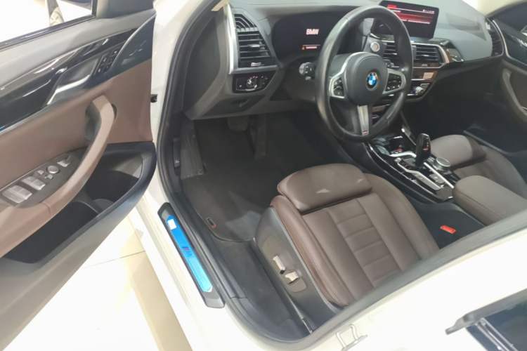 Used BMW X3 2021 xDrive25i M Sport Package Driver Seat