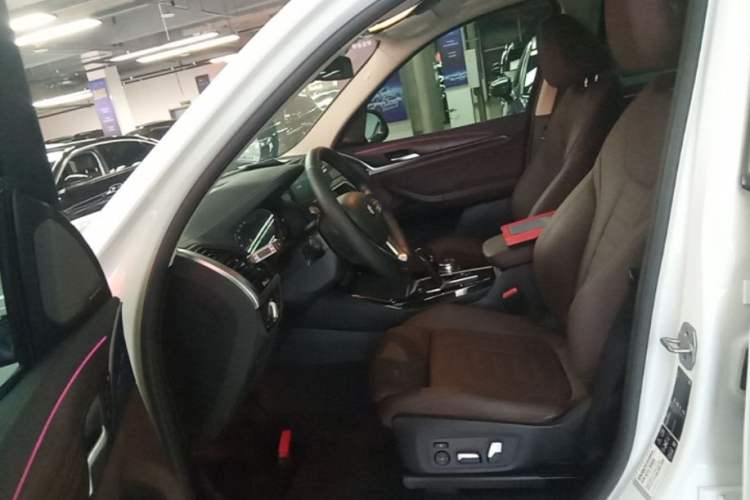 Used BMW X3 2021 Facelift xDrive28i Luxury Package Driver Seat