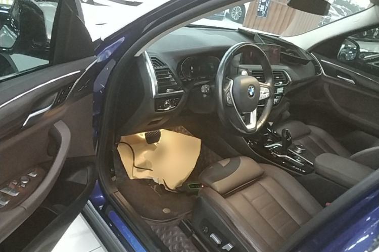 Used BMW X3 2021 xDrive25i Luxury Package Driver Seat