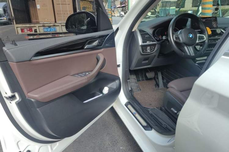 Used BMW X3 2021 xDrive25i M Sport Package Driver Seat