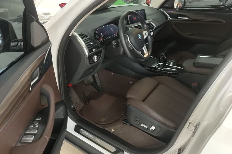 Used BMW X3 2021 xDrive28i Luxury Package Driver Seat