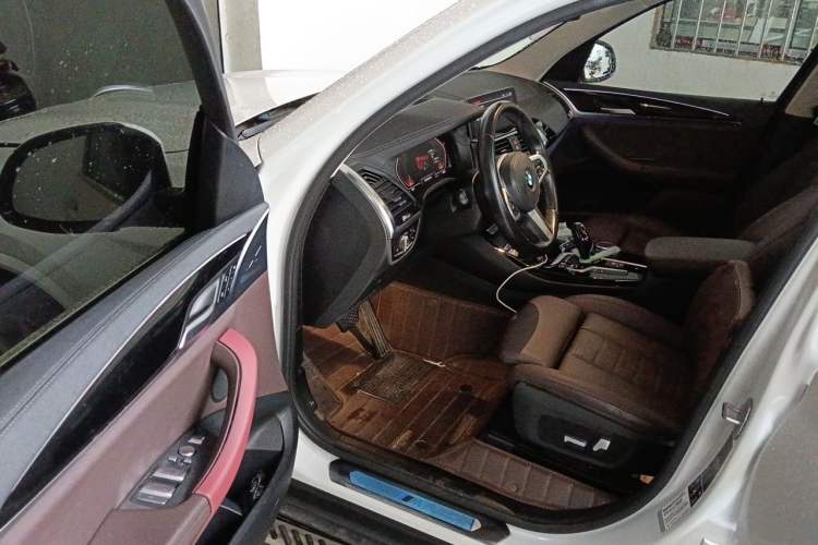 Used BMW X3 2021 xDrive25i M Sport Package Driver Seat