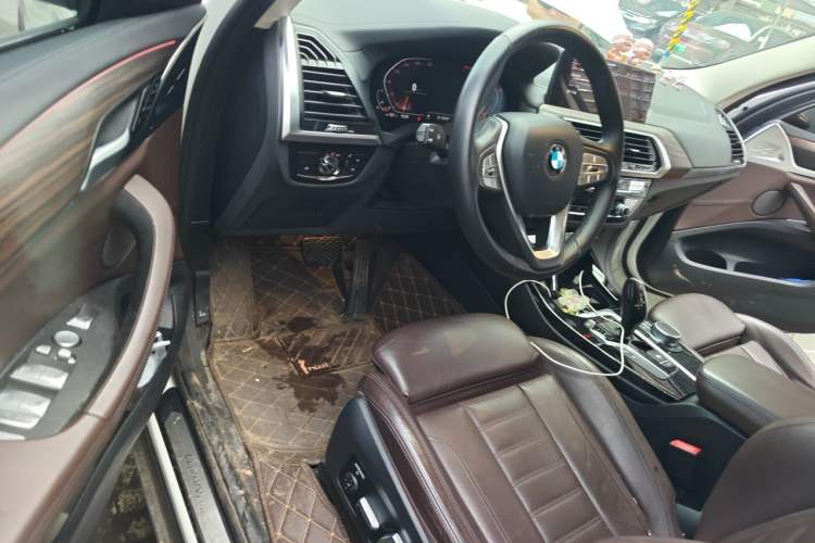 Used BMW X3 2021 xDrive28i Luxury Package Driver Seat