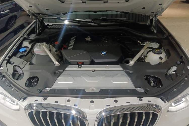 Used BMW X3 2021 Facelift xDrive25i Luxury Package Engine Bay