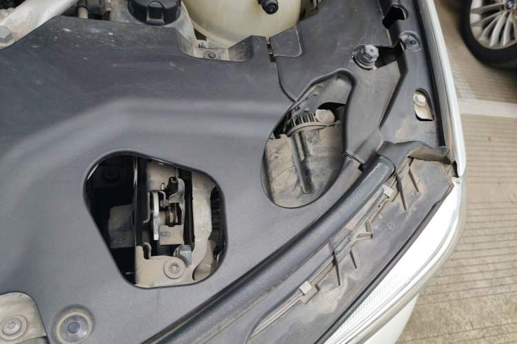 Used BMW X3 2021 xDrive28i M Sport Package Engine Bay Left