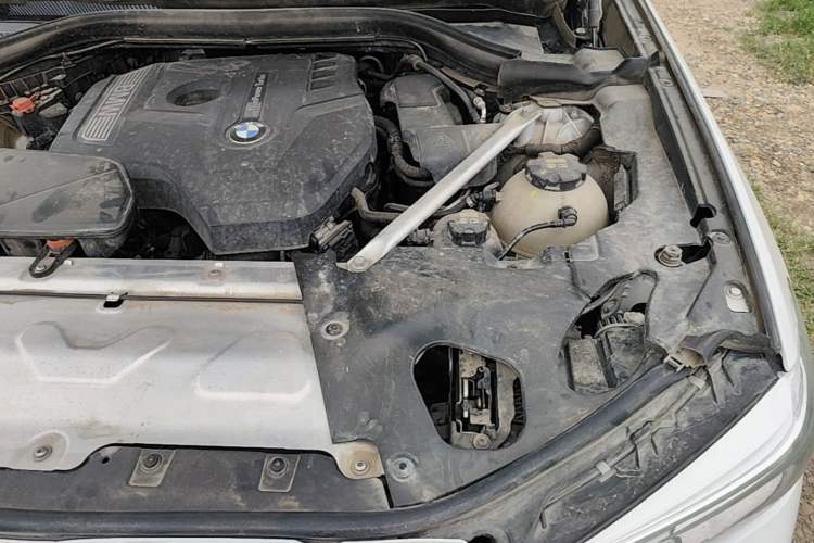 Used BMW X3 2021 xDrive25i Luxury Package Engine Bay Left