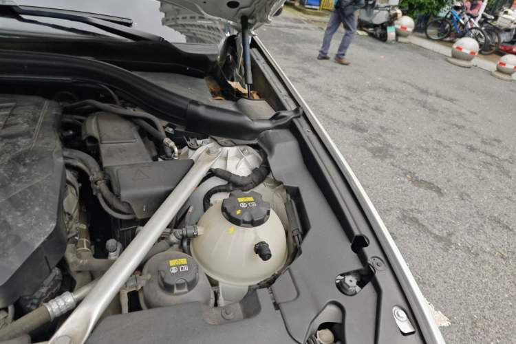 Used BMW X3 2021 Facelift xDrive28i M Sport Package Engine Bay Left
