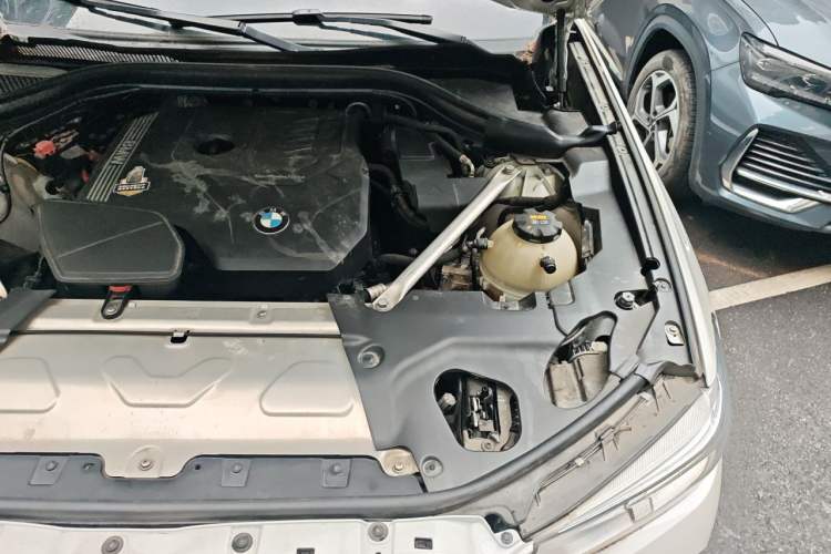 Used BMW X3 2021 xDrive25i M Sport Package Engine Bay Left