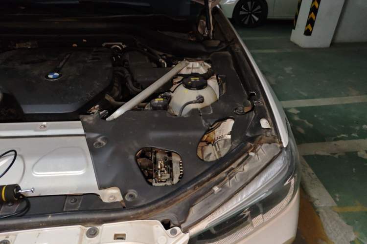 Used BMW X3 2021 xDrive25i Luxury Package Engine Bay Left