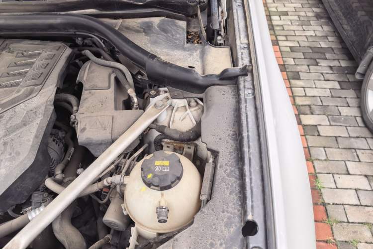 Used BMW X3 2021 xDrive25i M Sport Package Engine Bay Left