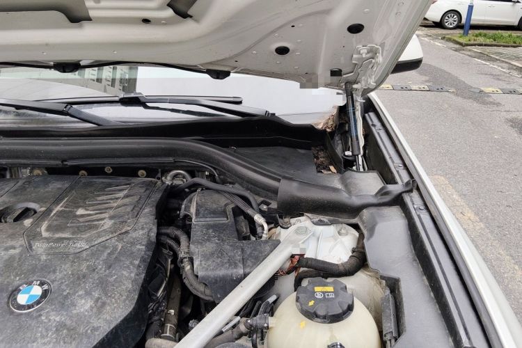 Used BMW X3 2021 xDrive28i M Sport Package Engine Bay Left