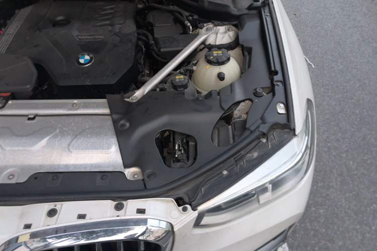 Used BMW X3 2021 xDrive28i Luxury Package Engine Bay Left
