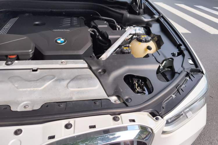 Used BMW X3 2021 xDrive28i Luxury Package Engine Bay Left