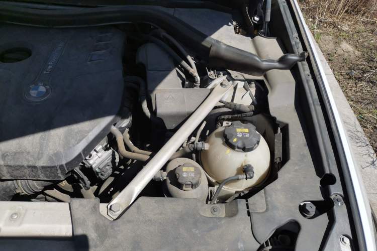 Used BMW X3 2021 xDrive25i M Sport Package Engine Bay Left