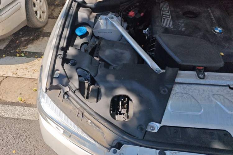 Used BMW X3 2021 xDrive25i M Sport Package Engine Bay Right