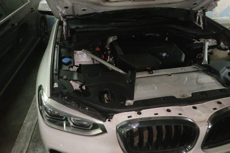 Used BMW X3 2021 xDrive25i M Sport Package Engine Bay Right