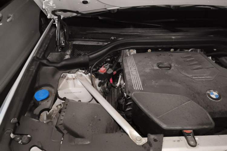 Used BMW X3 2021 Facelift xDrive28i M Sport Package Engine Bay Right