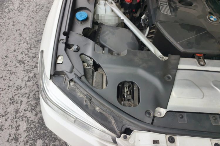 Used BMW X3 2021 xDrive25i M Sport Package Engine Bay Right