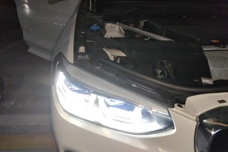 Used BMW X3 2021 xDrive25i M Sport Package Engine Bay Right