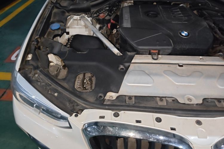Used BMW X3 2021 Facelift xDrive28i M Sport Package Engine Bay Right