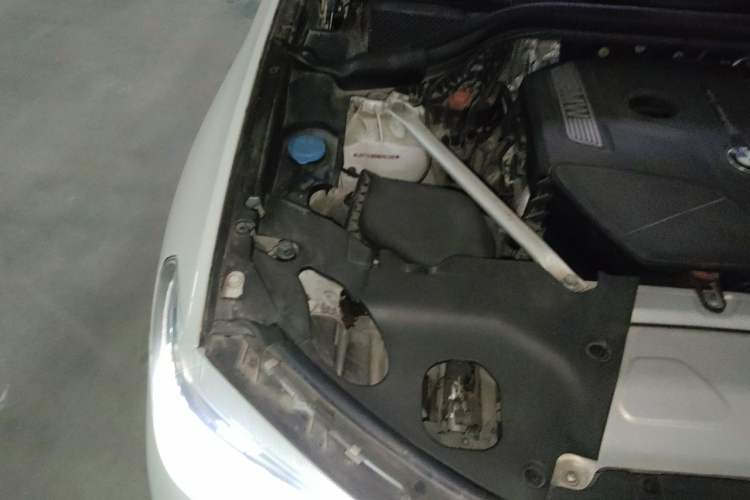 Used BMW X3 2021 xDrive25i M Sport Package Engine Bay Right