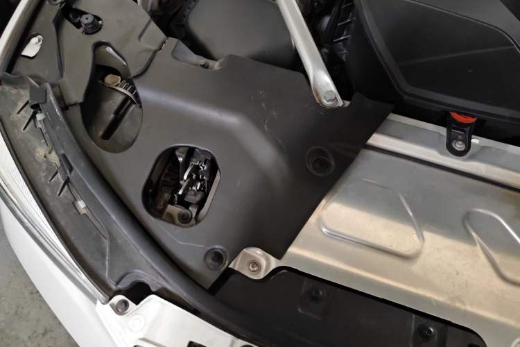Used BMW X3 2021 xDrive25i M Sport Package Engine Bay Right