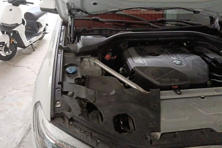 Used BMW X3 2021 xDrive25i M Sport Package Engine Bay Right