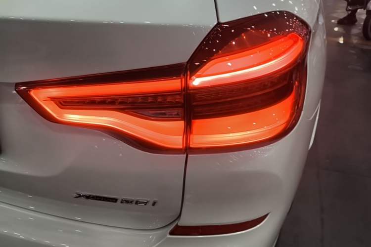 Used BMW X3 2021 xDrive28i M Sport Package Exterior 3