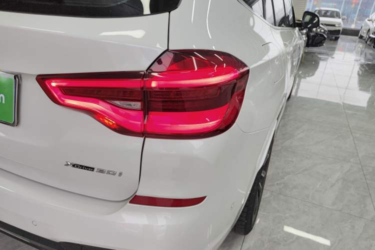 Used BMW X3 2021 Restyled xDrive30i Leading Edition M Sport Package Exterior 3